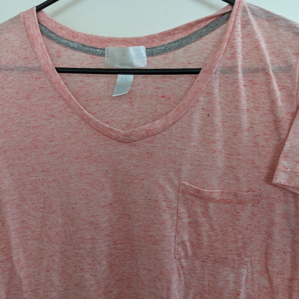Pink V neck - Picture 3 of 4